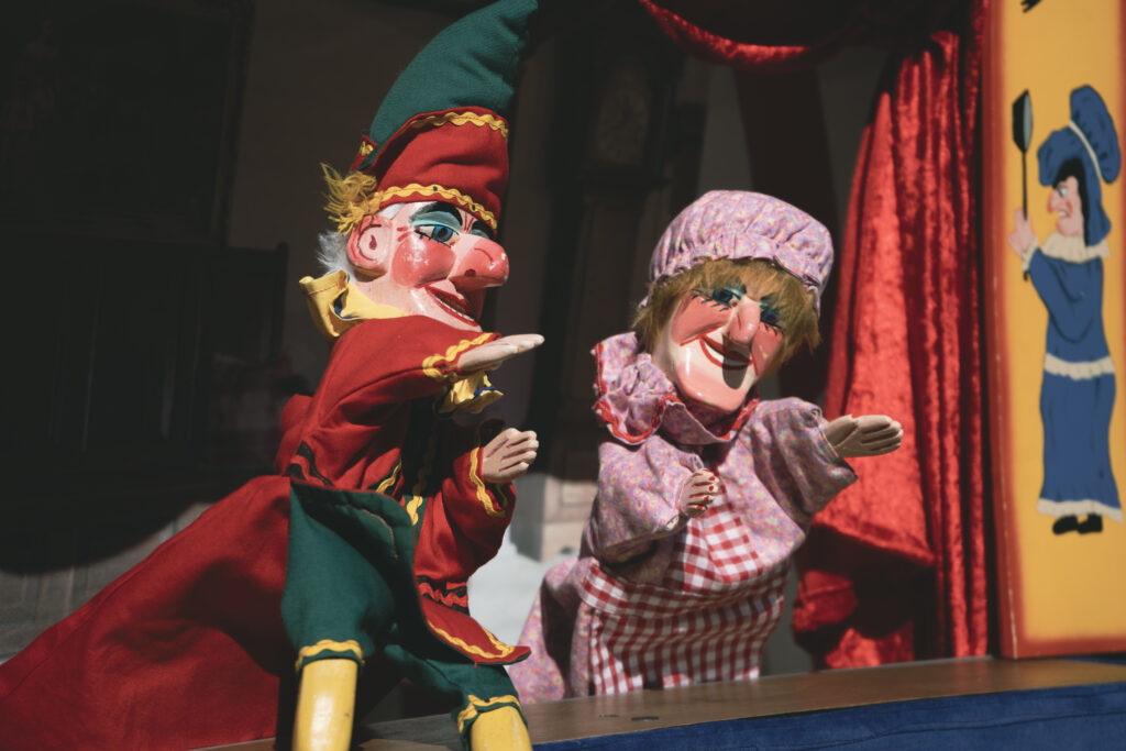 Nukketeatteriesitys Jo’s Punch & Judy Show